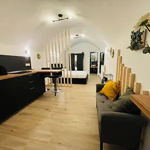 https://la-petite-suite.hotelitalianriviera.com