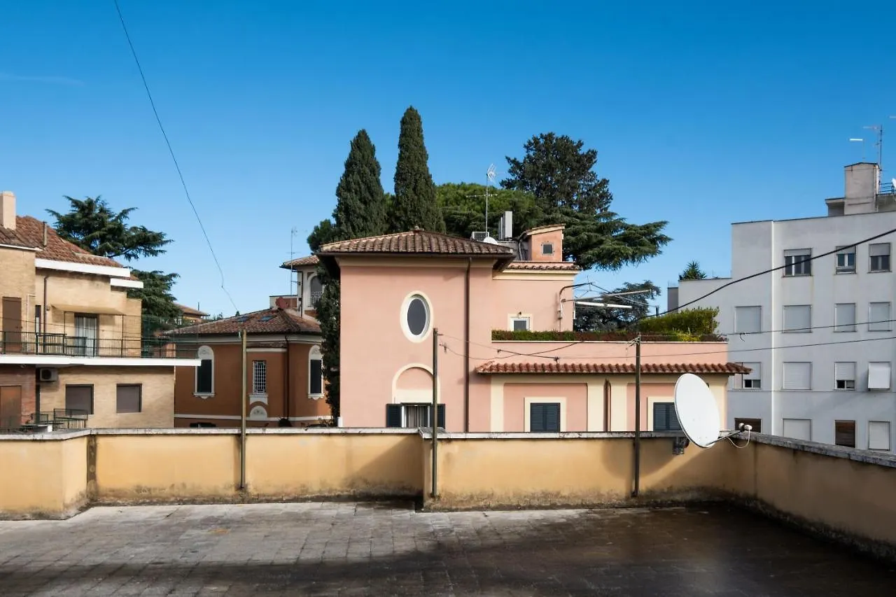 Romantic Tiny House Aventino Italy