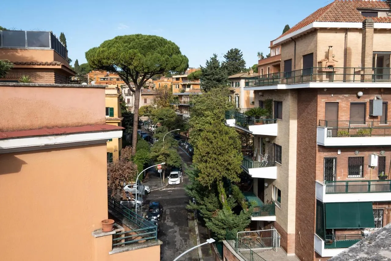 Apartment Romantic Tiny House Aventino