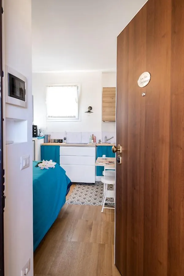 Romantic Tiny House Aventino Italy