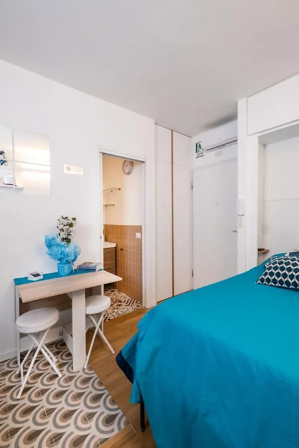 Romantic Tiny House Aventino Apartment
